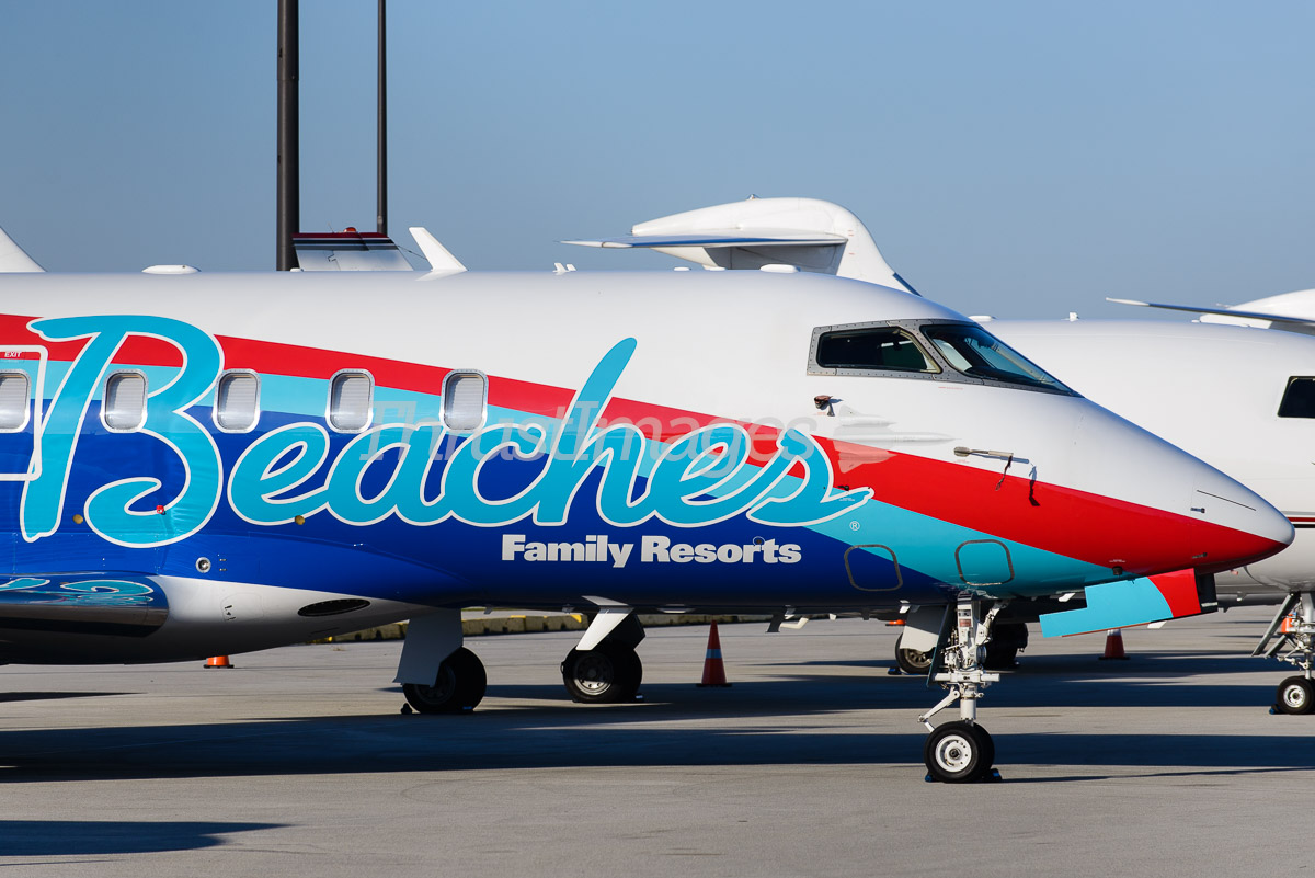 Bombardier BD-100-1A10 Challenger 300 N991GS (cn 20099)